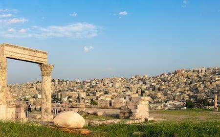 The Ultimate Travel Guide for Booking Flights from Jeddah to Amman, Jordan